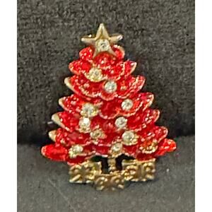 Vintage Red Enamel & Rhinestone Christmas Tree Brooch – Holiday Pin 1.25″ CP91